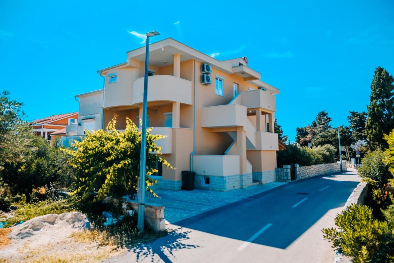 City Pool Apartments Novalja Kültér fotó