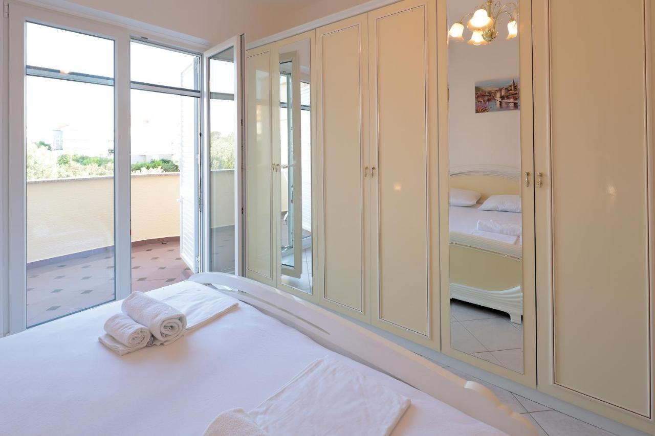 City Pool Apartments Novalja Kültér fotó