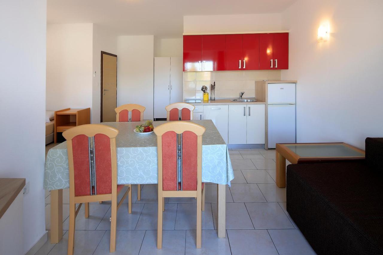 City Pool Apartments Novalja Kültér fotó